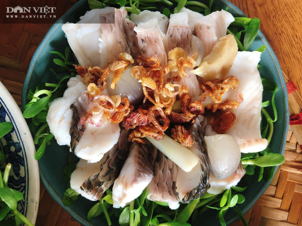 Đổi món với cháo lóc rau đắng đậm vị miền Tây cho ngày mưa lạnh - Ảnh 3.