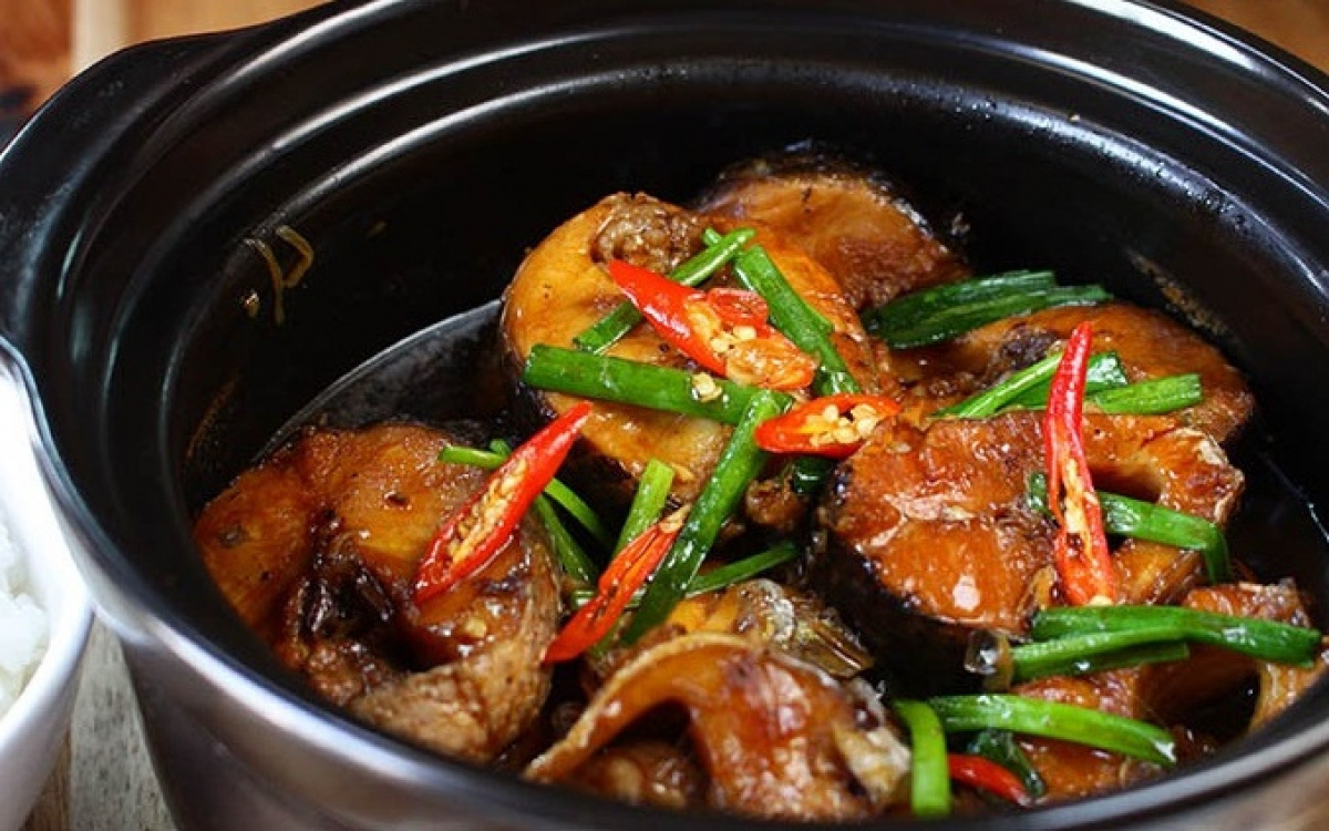 Cá kho không tanh, đậm đà, chắc thịt nhất định phải học "bí kíp" này - Ảnh 4. Cá kho không tanh, đậm đà, chắc thịt nhất định phải học "bí kíp" này - Ảnh 4.