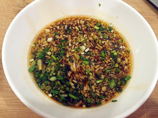 Muốn thưởng thức món gà luộc chất nhất, cần nắm chắc 2 bí quyết này - Ảnh 5. Muốn thưởng thức món gà luộc chất nhất, cần nắm chắc 2 bí quyết này - Ảnh 5.