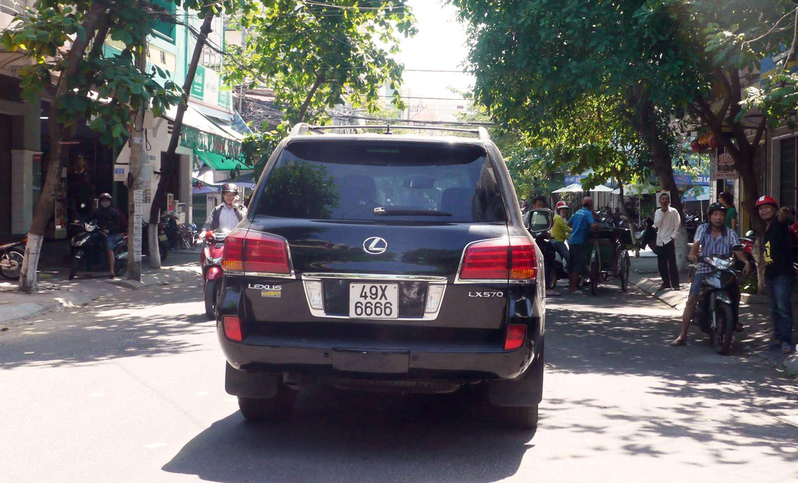 "Xem" biển số xe phong thuỷ: Lộc phát, ngũ quý, sảnh tiến - Ảnh 2.