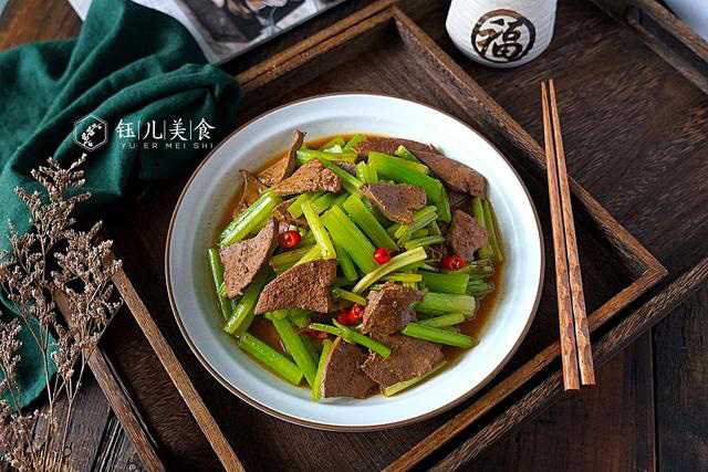 Mẹo làm gan heo xào không hôi, mềm thơm, ăn cực ngon - Ảnh 10. Mẹo làm gan heo xào không hôi, mềm thơm, ăn cực ngon - Ảnh 10.