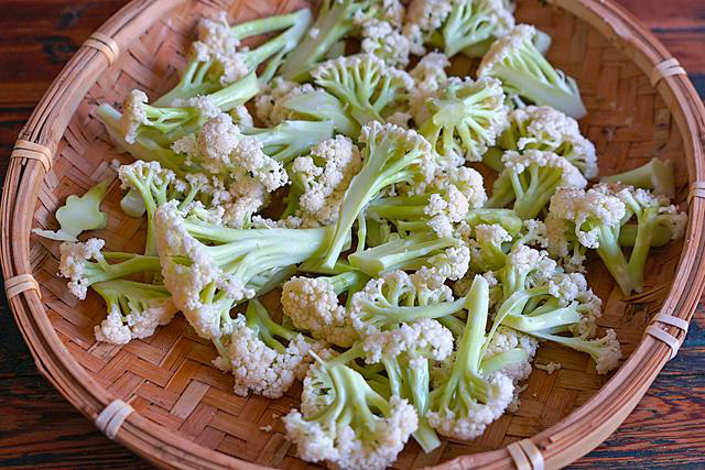 Xào súp lơ muốn nhanh chín, giòn ngọt nên ghi nhớ mẹo này - Ảnh 1. Xào súp lơ muốn nhanh chín, giòn ngọt nên ghi nhớ mẹo này - Ảnh 1.