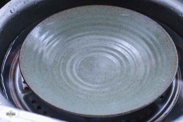 Đừng chỉ rửa với nước, hãy cho thêm thứ này vào để nấm hương tươi sạch 100% bụi bẩn - Ảnh 3. Đừng chỉ rửa với nước, hãy cho thêm thứ này vào để nấm hương tươi sạch 100% bụi bẩn - Ảnh 3.