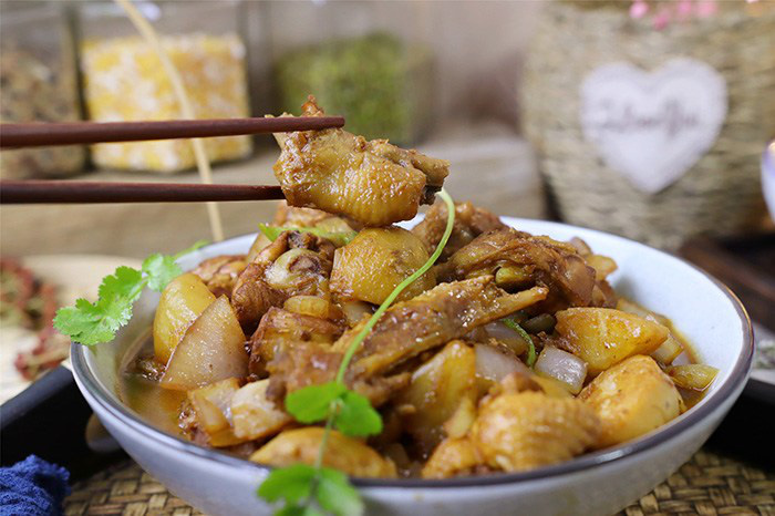 Khi kho thịt gà công nghiệp, cần thêm bước này để gà luôn thơm ngon, không tanh - Ảnh 8. Khi kho thịt gà công nghiệp, cần thêm bước này để gà luôn thơm ngon, không tanh - Ảnh 8.