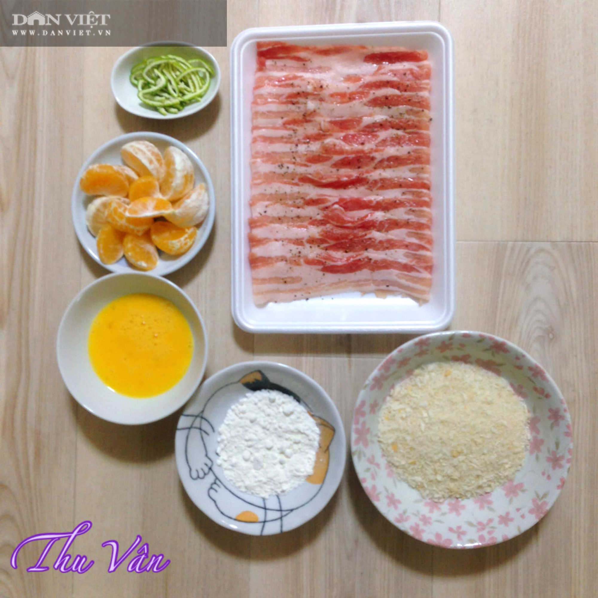 Lạ miệng với món thịt cuộn quýt chiên xù - Ảnh 1. Lạ miệng với món thịt cuộn quýt chiên xù - Ảnh 1.
