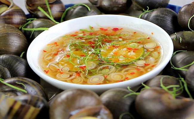 Cách luộc ốc ngon, không bị dai, cả nhà vừa ăn vừa xuýt xoa trong ngày trời lạnh - Ảnh 2. Cách luộc ốc ngon, không bị dai, cả nhà vừa ăn vừa xuýt xoa trong ngày trời lạnh - Ảnh 2.