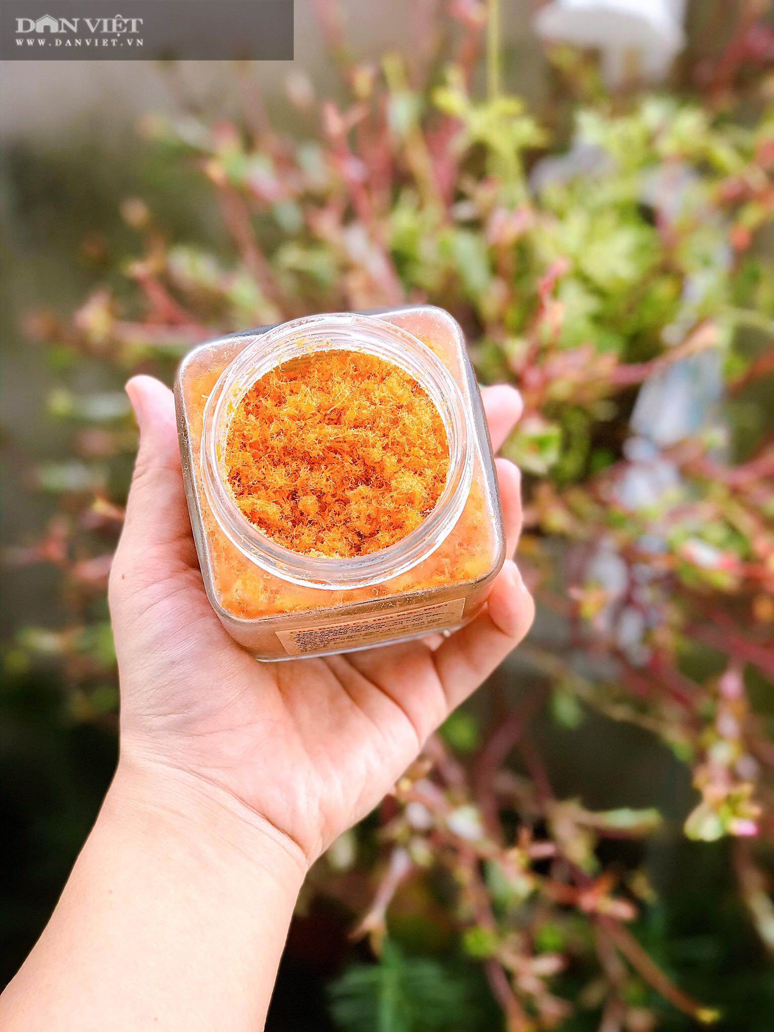 Mẹo nhỏ làm chà bông cá hồi đơn giản, không tanh, tơi mịn cho con - Ảnh 4. Mẹo nhỏ làm chà bông cá hồi đơn giản, không tanh, tơi mịn cho con - Ảnh 4.
