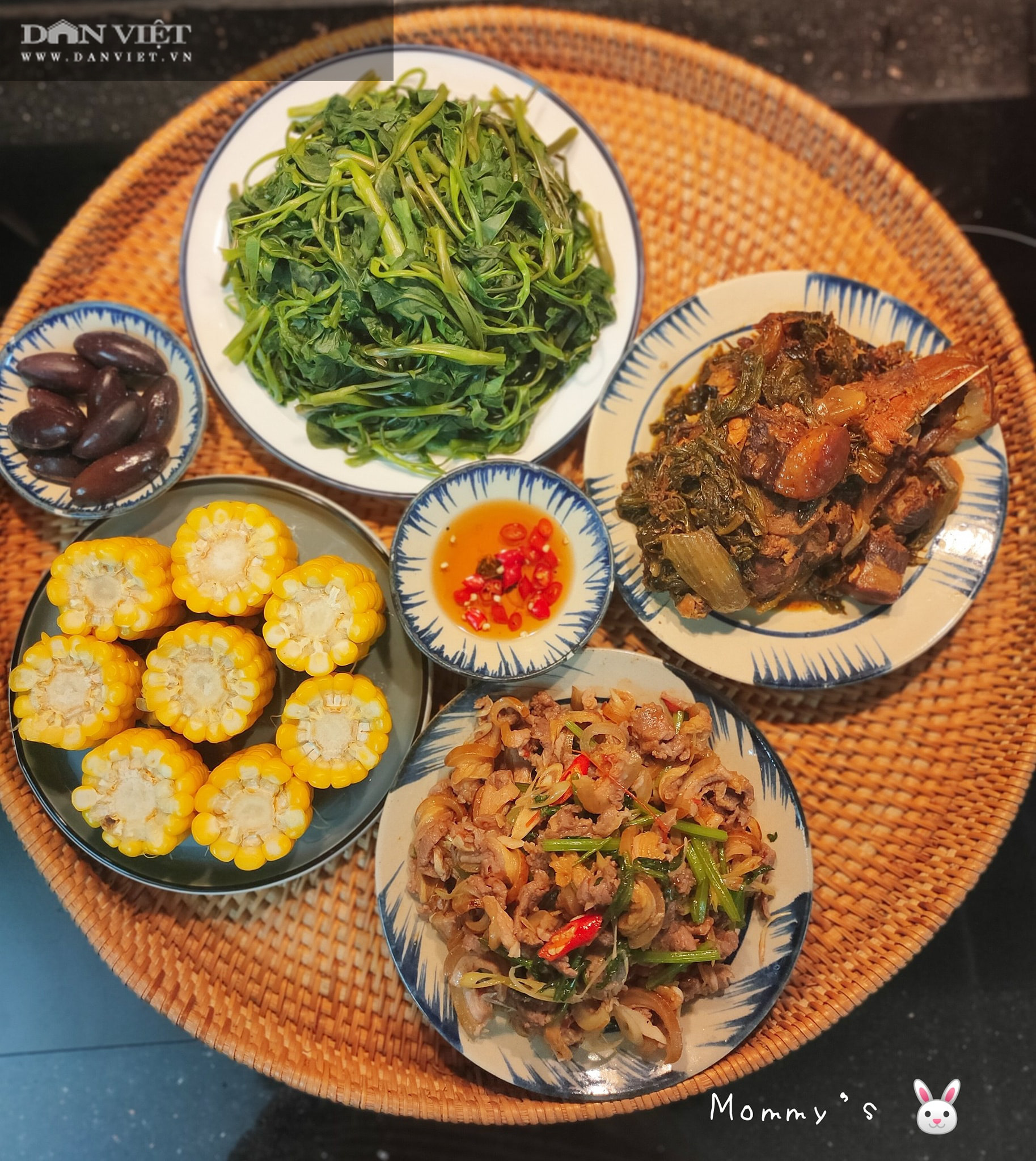 Trời lạnh xuýt xoa với món cá kho dưa đậm đà đưa cơm - Ảnh 1. Trời lạnh xuýt xoa với món cá kho dưa đậm đà đưa cơm - Ảnh 1.