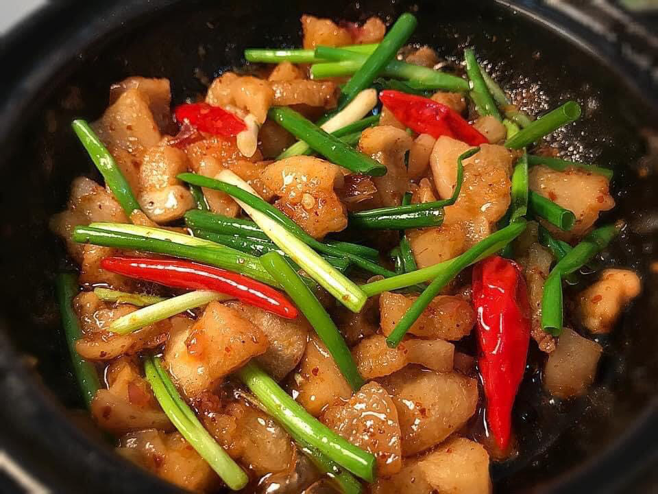 Cùng làm món tóp mỡ rim mắm đơn giản mà đưa cơm - Ảnh 3.