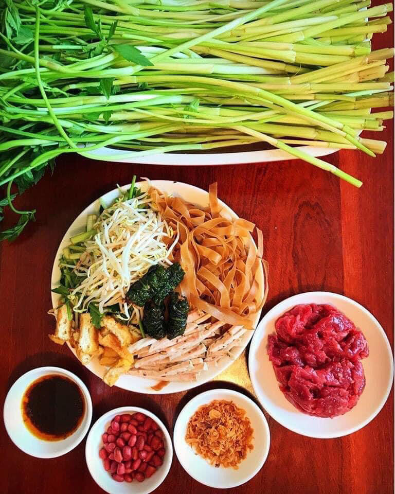 Cuối tuần đổi vị với món Bánh đa trộn thơm ngon - Ảnh 1. Cuối tuần đổi vị với món Bánh đa trộn thơm ngon - Ảnh 1.