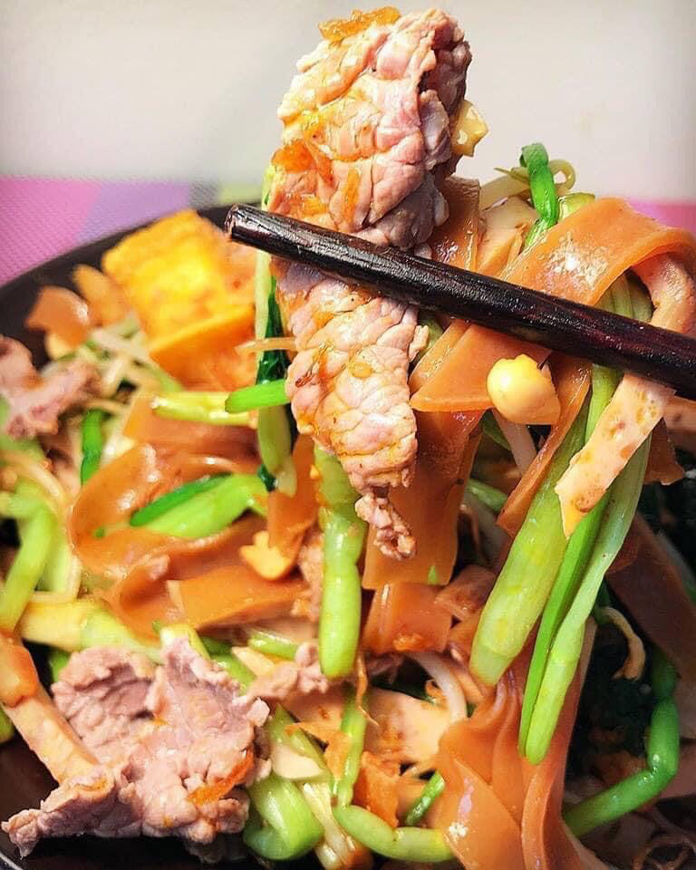 Cuối tuần đổi vị với món Bánh đa trộn thơm ngon - Ảnh 2. Cuối tuần đổi vị với món Bánh đa trộn thơm ngon - Ảnh 2.