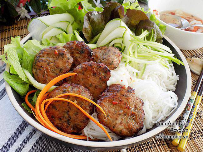 Cuối tuần oi nóng vợ làm 6 món ngon này cả nhà chẳng cần phải ăn cơm nữa - Ảnh 7. Cuối tuần oi nóng vợ làm 6 món ngon này cả nhà chẳng cần phải ăn cơm nữa - Ảnh 7.