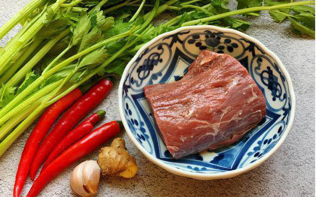 "Hô biến" thịt bò xào luôn mềm mại với giọt nước thần kỳ này - Ảnh 1. "Hô biến" thịt bò xào luôn mềm mại với giọt nước thần kỳ này - Ảnh 1.