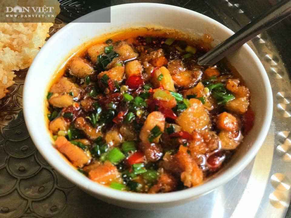 Cơm cháy đáy nồi, món ngon khó ai từ chối - Ảnh 2. Cơm cháy đáy nồi, món ngon khó ai từ chối - Ảnh 2.