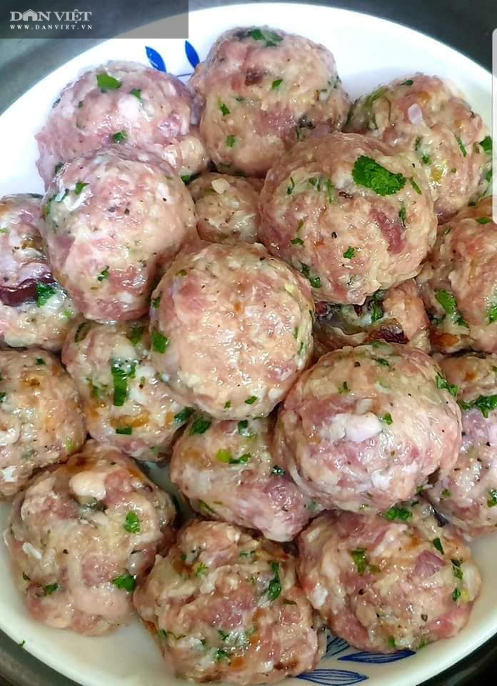 Mẹo nhỏ làm món xíu mại màu đẹp tự nhiên, dậy mùi thơm hấp dẫn - Ảnh 2.