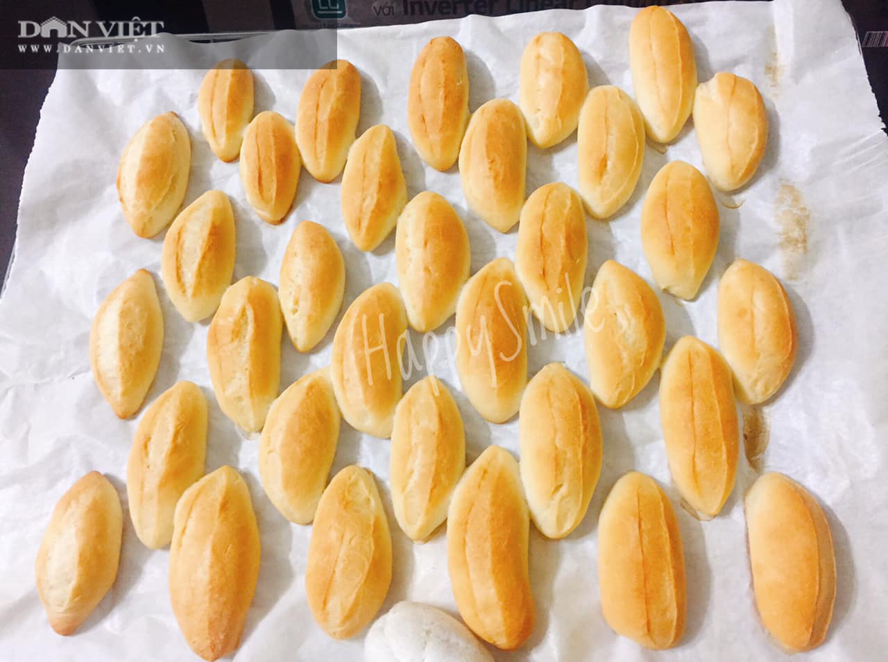 Gợi ý thực đơn buổi sáng với bánh mì "tí hon" tự làm thơm ngon hấp dẫn - Ảnh 1.
