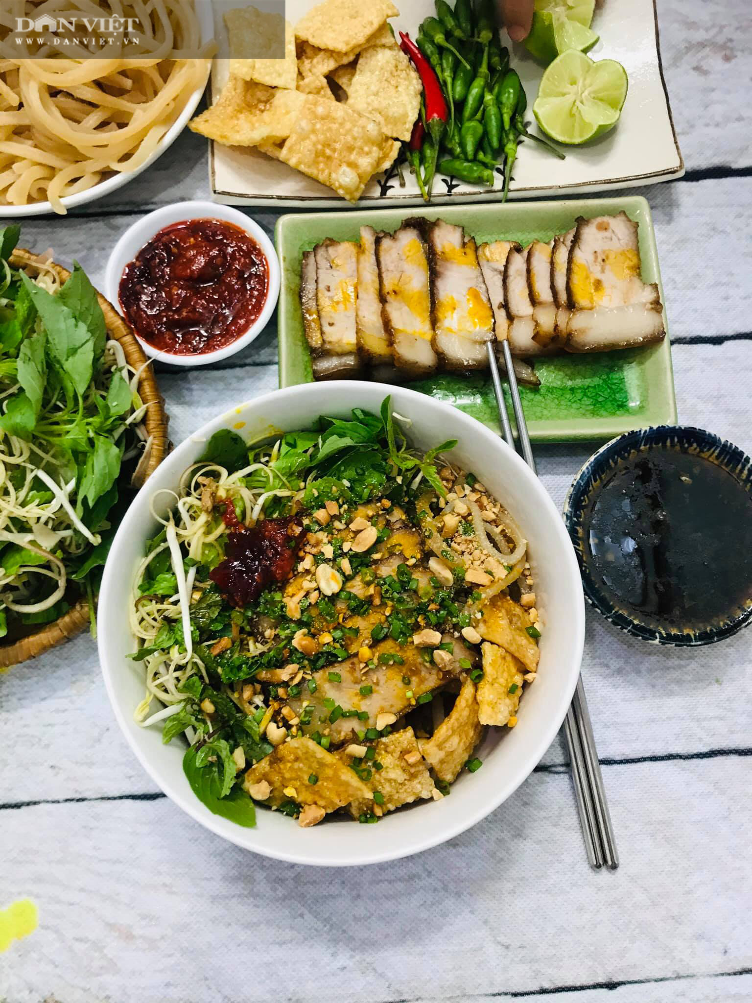 Cách nấu món cao lầu Hội An chuẩn vị thơm ngon - Ảnh 5. Cách nấu món cao lầu Hội An chuẩn vị thơm ngon - Ảnh 5.
