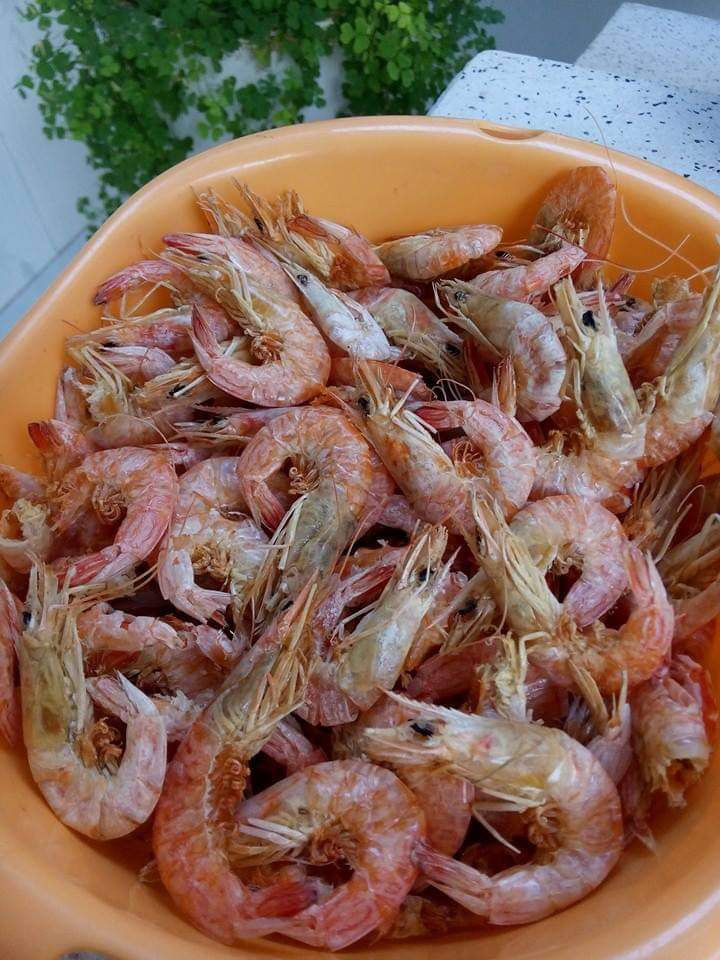 Mách bạn cách làm tôm khô dù trời không có nắng - Ảnh 4.
