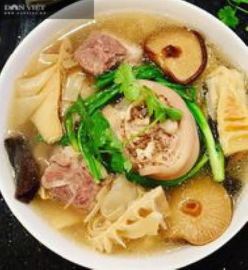 Bí quyết làm món măng khô hầm chân giò trong veo, thơm nức trong mâm cỗ Tết - Ảnh 4. Bí quyết làm món măng khô hầm chân giò trong veo, thơm nức trong mâm cỗ Tết - Ảnh 4.