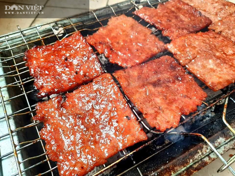 Bật mí cách làm thịt heo khô nhâm nhi ngày Tết (bài Tết) - Ảnh 1.
