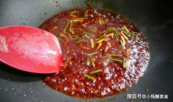 Đậu phụ sốt hành lá, món ngon không nên bỏ qua - Ảnh 7. Đậu phụ sốt hành lá, món ngon không nên bỏ qua - Ảnh 7.