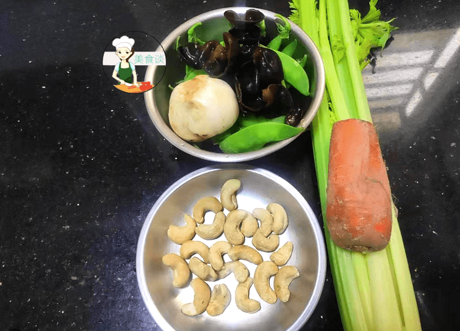 Món chay rực rỡ màu sắc, mùi vị tuyệt phẩm, ăn ngon hơn thịt - Ảnh 4.