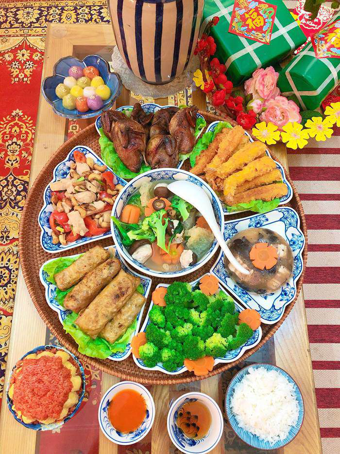 "Ngả mũ" trước, những mâm cỗ cúng Rằm tháng Giêng của chị em, cao thủ chốn nhân gian  - Ảnh 2.