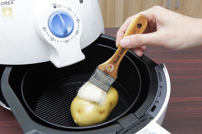 5 sai lầm cần tránh khi sử dụng nồi chiên không dầu để món ăn ngon hơn - Ảnh 7. 5 sai lầm cần tránh khi sử dụng nồi chiên không dầu để món ăn ngon hơn - Ảnh 7.