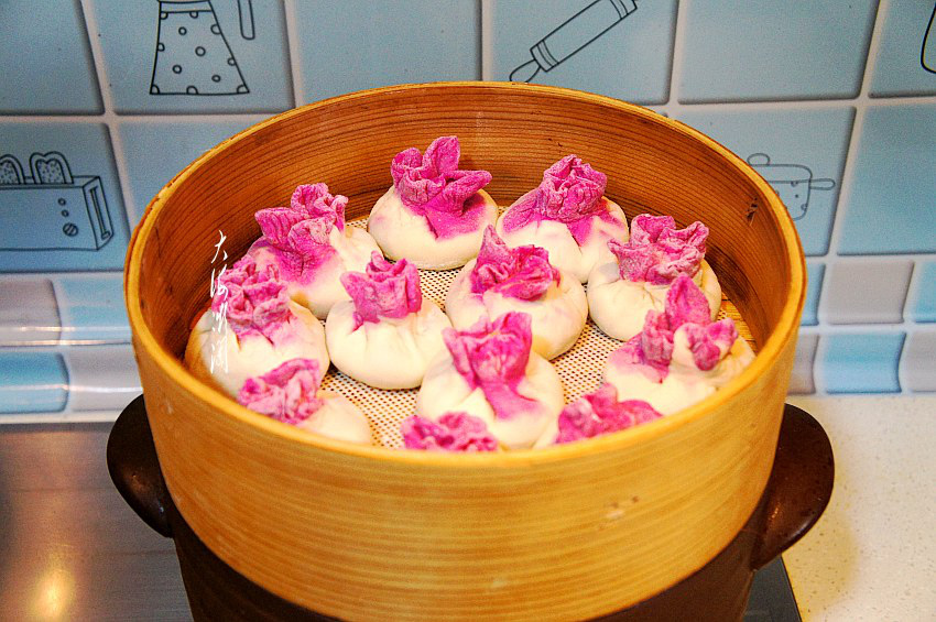 Bánh hấp thanh long nhìn cực đẹp, ăn cực ngon, chắc chắn cả nhà sẽ đổ xô ăn sáng - Ảnh 11. Bánh hấp thanh long nhìn cực đẹp, ăn cực ngon, chắc chắn cả nhà sẽ đổ xô ăn sáng - Ảnh 11.