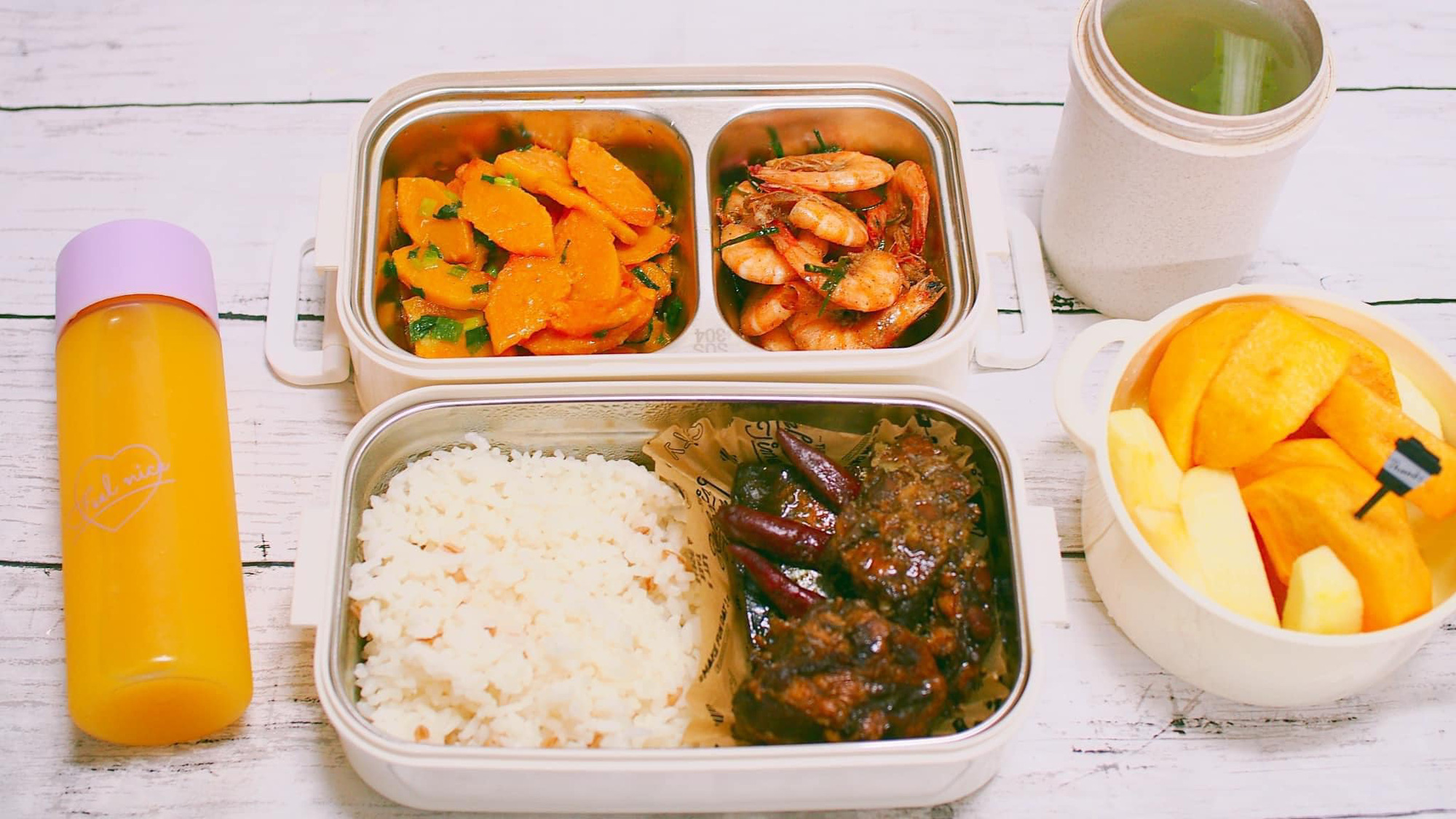 Vợ đảm chăm chỉ nấu cơm trưa cho chồng đi làm, ai cũng phải thừa nhận 'ông chồng số hưởng' là có thật - Ảnh 9.