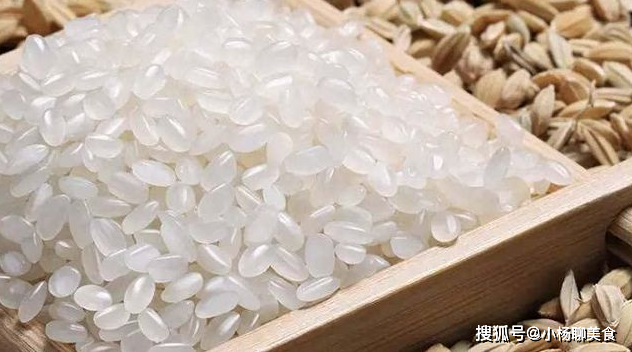 Đầu bếp chuyên nghiệp bật mí 2 chiêu giúp nấu cơm dẻo, ngọt không nên bỏ qua - Ảnh 2. Đầu bếp chuyên nghiệp bật mí 2 chiêu giúp nấu cơm dẻo, ngọt không nên bỏ qua - Ảnh 2.