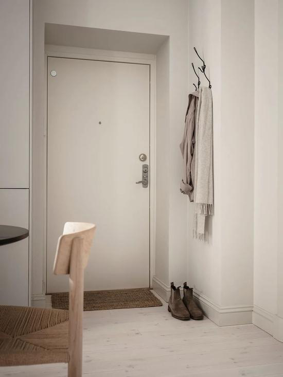 Căn hộ 28m2 được cải tạo tuyệt đẹp, ngăn nắp và tươi tắn - Ảnh 1. Căn hộ 28m2 được cải tạo tuyệt đẹp, ngăn nắp và tươi tắn - Ảnh 1.