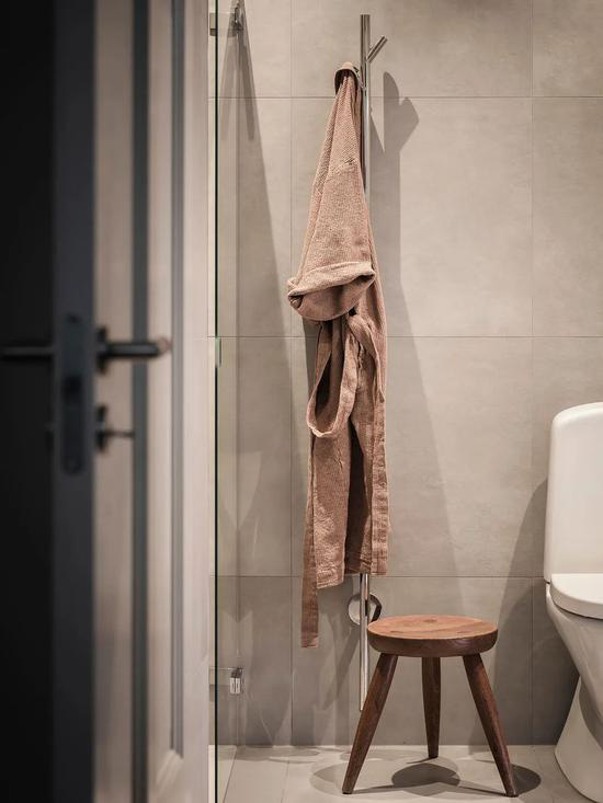 Căn hộ 28m2 được cải tạo tuyệt đẹp, ngăn nắp và tươi tắn - Ảnh 20. Căn hộ 28m2 được cải tạo tuyệt đẹp, ngăn nắp và tươi tắn - Ảnh 20.