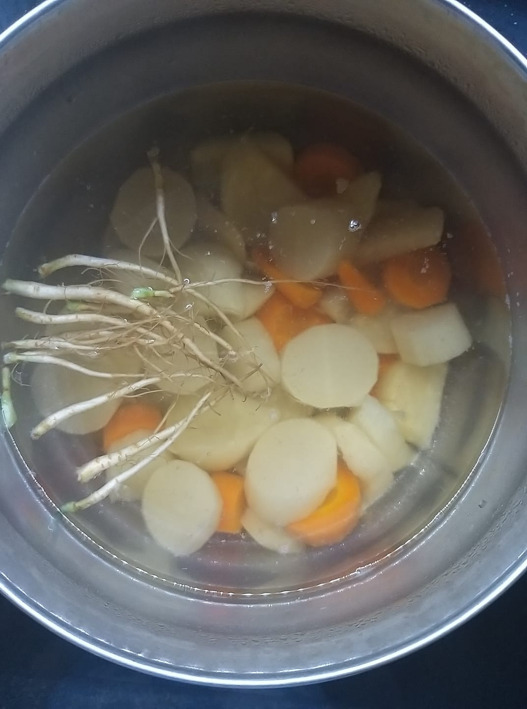 Súp cồi sò điệp - gợi ý tuyệt vời cho bữa sáng - Ảnh 4. Súp cồi sò điệp - gợi ý tuyệt vời cho bữa sáng - Ảnh 4.