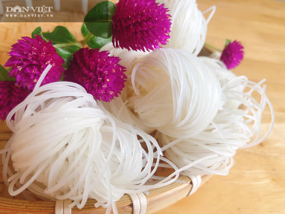 Tuyệt chiêu nấu hủ tiếu thập cẩm chuẩn vị thơm ngon - Ảnh 1.