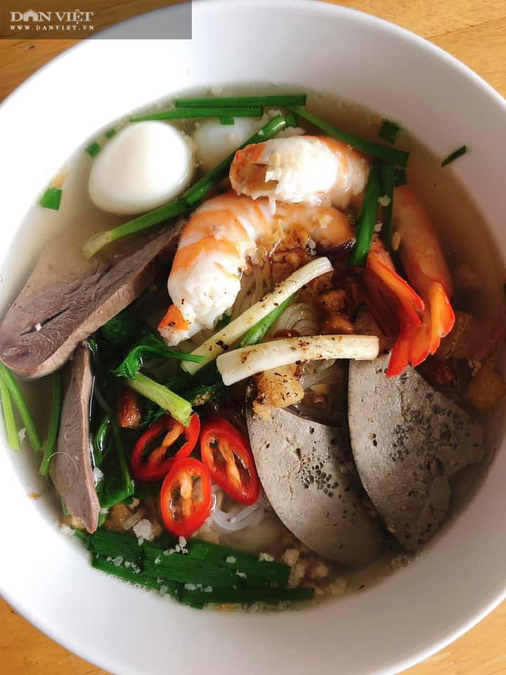 Tuyệt chiêu nấu hủ tiếu thập cẩm chuẩn vị thơm ngon - Ảnh 7.