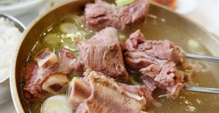 Gió lạnh về thích hợp để ăn canh sườn, muốn hầm canh sườn thơm, không tanh hãy nhớ 2 bước này - Ảnh 1. Gió lạnh về thích hợp để ăn canh sườn, muốn hầm canh sườn thơm, không tanh hãy nhớ 2 bước này - Ảnh 1.