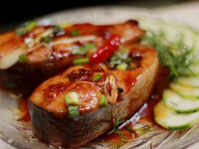 Kho cá, thêm nước nóng hay lạnh thì không tanh, nhiều người làm sai bảo sao món ăn mất ngon - Ảnh 1.