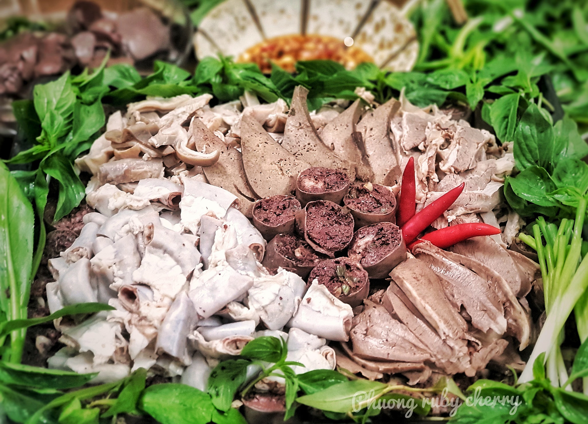 Cho thêm thứ này vào nồi, lòng lợn luộc đảm bảo vừa trắng vừa giòn ngon - Ảnh 2. Cho thêm thứ này vào nồi, lòng lợn luộc đảm bảo vừa trắng vừa giòn ngon - Ảnh 2.