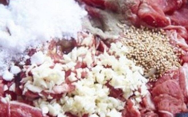 Ướp thịt bò cho đường hay muối, làm sai bảo sao thịt bò khô cứng, không ngon - Ảnh 3. Ướp thịt bò cho đường hay muối, làm sai bảo sao thịt bò khô cứng, không ngon - Ảnh 3.