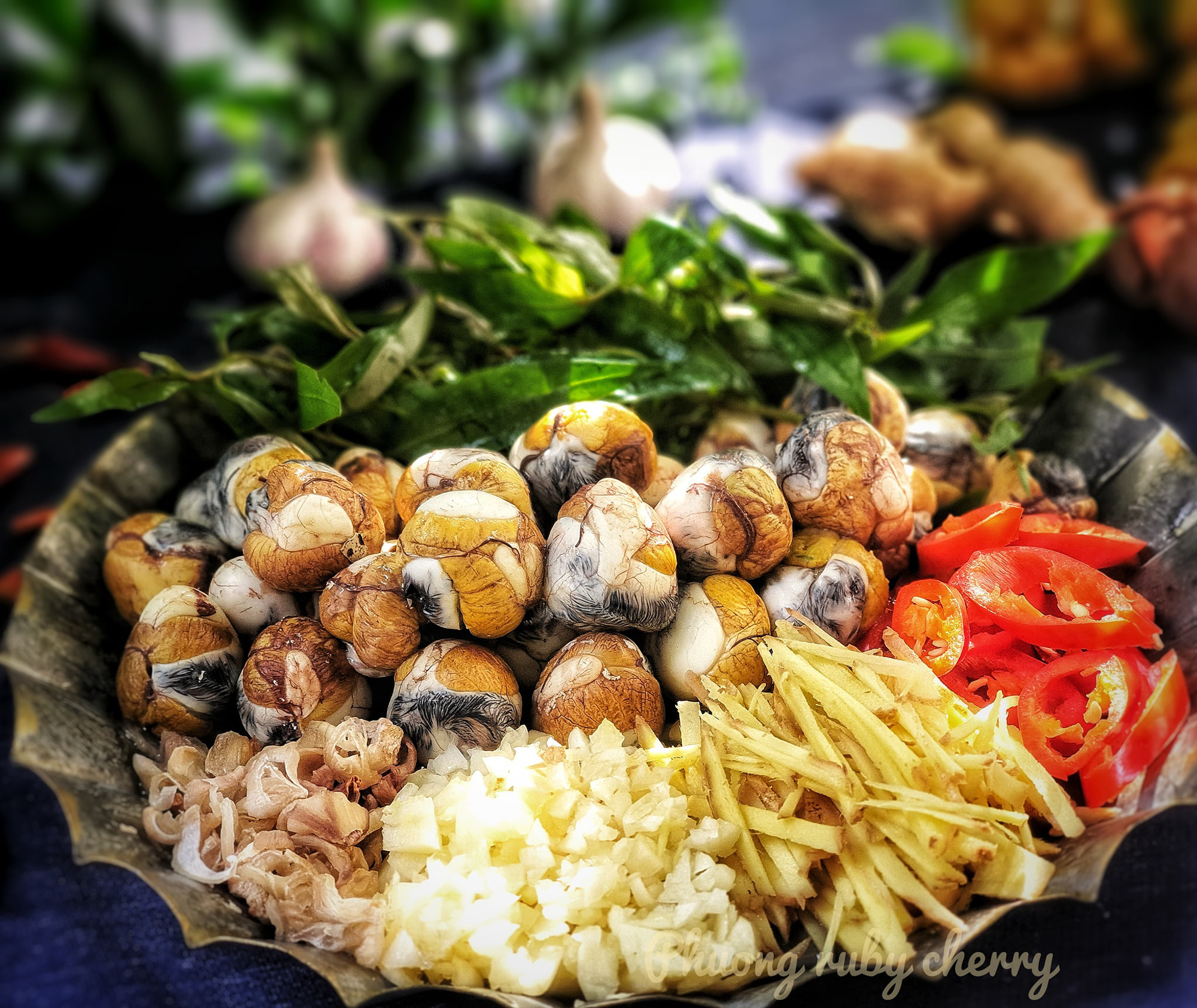 Muốn làm món trứng cút lộn xào me thơm ngon, không tanh, không nát, đừng bỏ qua bước này - Ảnh 3. Muốn làm món trứng cút lộn xào me thơm ngon, không tanh, không nát, đừng bỏ qua bước này - Ảnh 3.