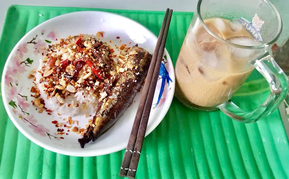 Kỹ thuật kho cá 3 lửa: Nghe lạ đời nhưng thành quả lại ngon nức nở - Ảnh 5.
Kỹ thuật kho cá 3 lửa: Nghe lạ đời nhưng thành quả lại ngon nức nở - Ảnh 5.