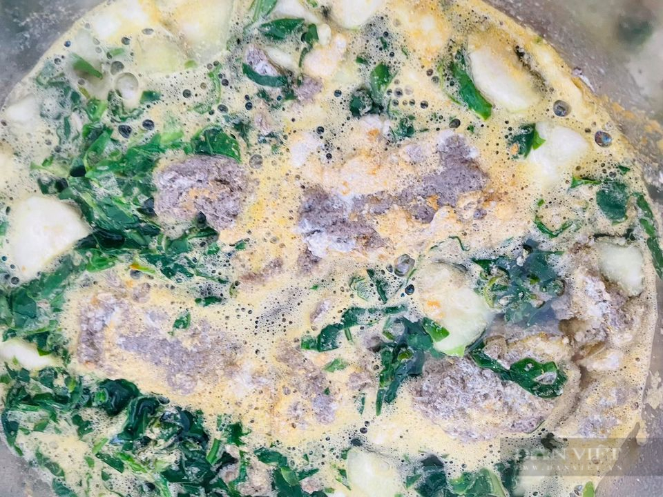 Nấu canh cua gạch đóng thành tảng nổi tự nhiên, chỉ cần làm bước này - Ảnh 1.