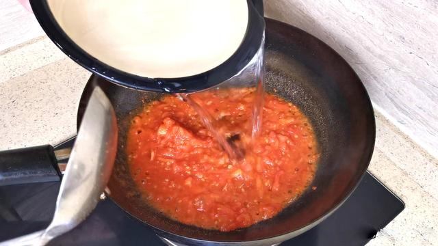 Nấu canh cà chua trứng đừng cho nước thường, đây mới là thứ nước khiến món canh ngon ngọt - Ảnh 4. Nấu canh cà chua trứng đừng cho nước thường, đây mới là thứ nước khiến món canh ngon ngọt - Ảnh 4.