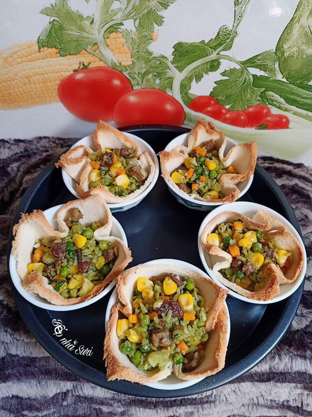 Làm cơm chiên theo kiểu này, vừa lạ vừa ngon - Ảnh 1. Làm cơm chiên theo kiểu này, vừa lạ vừa ngon - Ảnh 1.