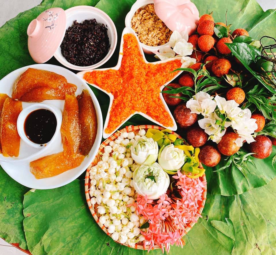 Gợi ý mâm cúng tết Đoan Ngọ đúng chuẩn đơn giản dễ làm - Ảnh 2. Gợi ý mâm cúng tết Đoan Ngọ đúng chuẩn đơn giản dễ làm - Ảnh 2.