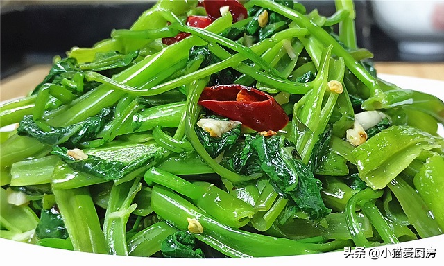 Xào rau muống bị thâm đen, không giòn ngon do chưa biết mẹo này - Ảnh 1. Xào rau muống bị thâm đen, không giòn ngon do chưa biết mẹo này - Ảnh 1.