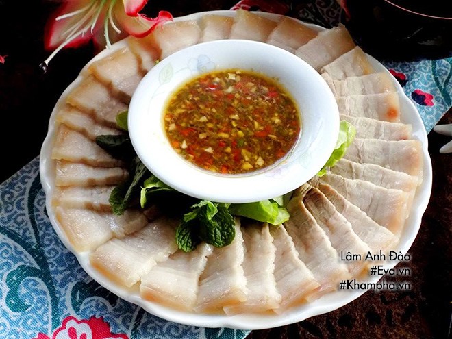 Luộc thịt gì cũng không lo còn mùi hôi nếu nắm được tuyệt chiêu này - Ảnh 1.