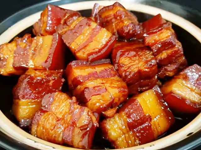 Kho thịt, đừng cho loại gia vị quen thuộc này, nhiều người làm sai khiến thịt khô, mất ngon - Ảnh 4. Kho thịt, đừng cho loại gia vị quen thuộc này, nhiều người làm sai khiến thịt khô, mất ngon - Ảnh 4.