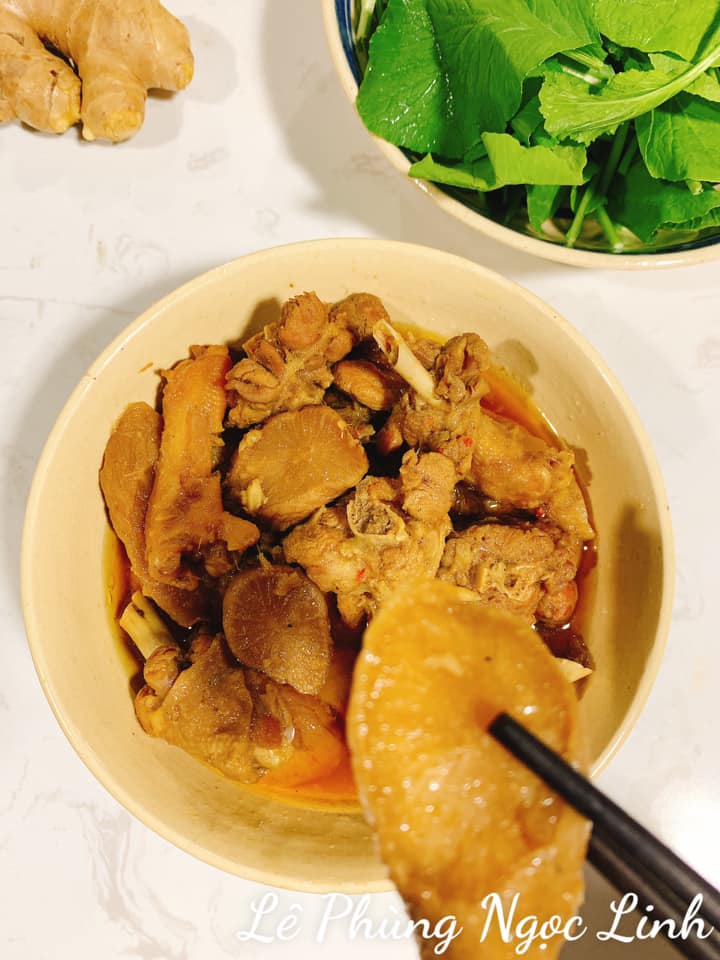 Để thịt vịt kho không còn mùi tanh hôi, đừng bỏ qua bước này - Ảnh 2. Để thịt vịt kho không còn mùi tanh hôi, đừng bỏ qua bước này - Ảnh 2.
